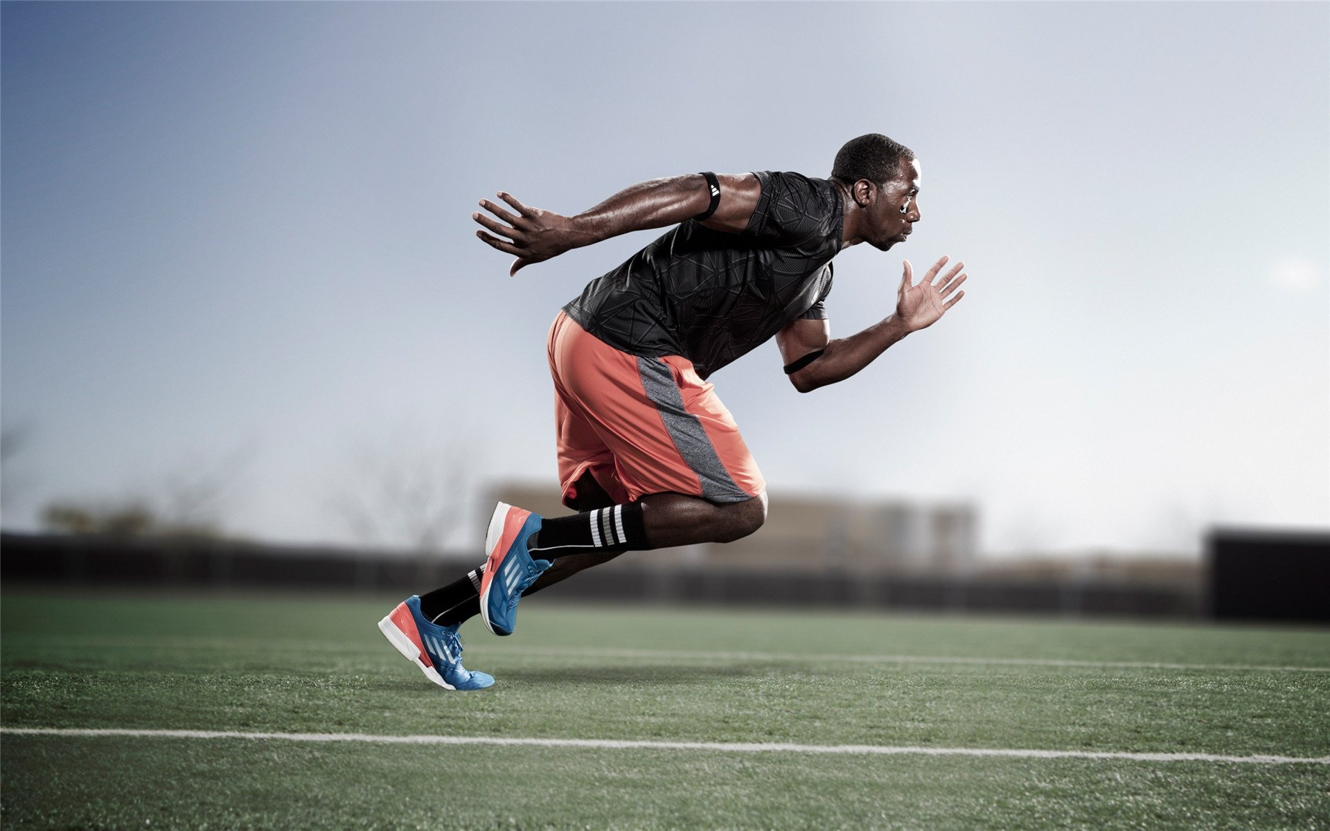 足球比赛的现场氛围如何打动着观众？，足球比赛现场气氛